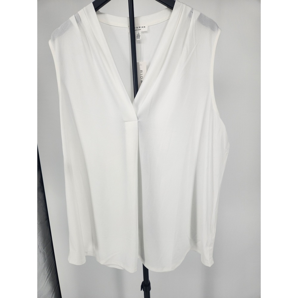 Rio & Rian‎ New York White Sleeveless V-Neck Pleated Blouse Top 2X NWT